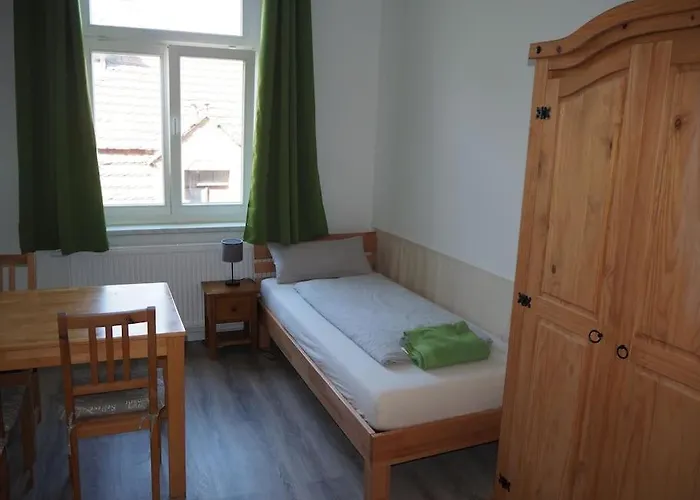 Apartment 3-raum Wohnung, Ideal Für Monteure Und Gruppen *